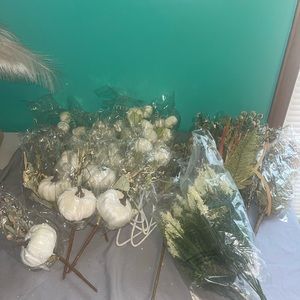 Cream Fall/pumpkin florals/decor